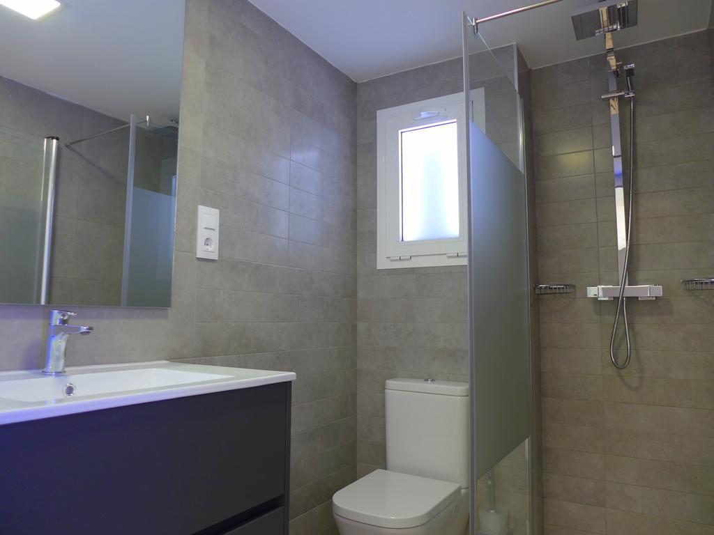 Rentalmar Navarra Family Suites Salou Zimmer foto