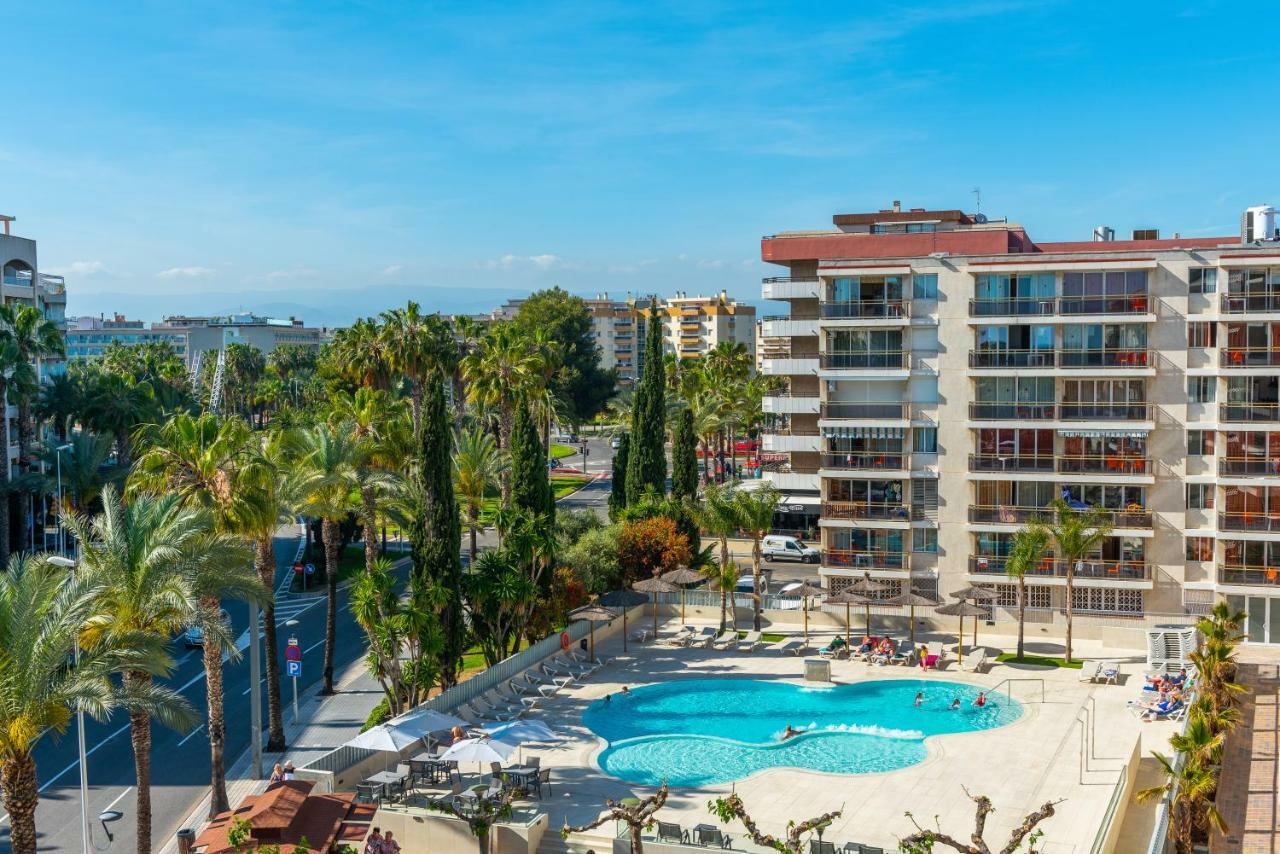 Rentalmar Navarra Family Suites Salou Exterior foto