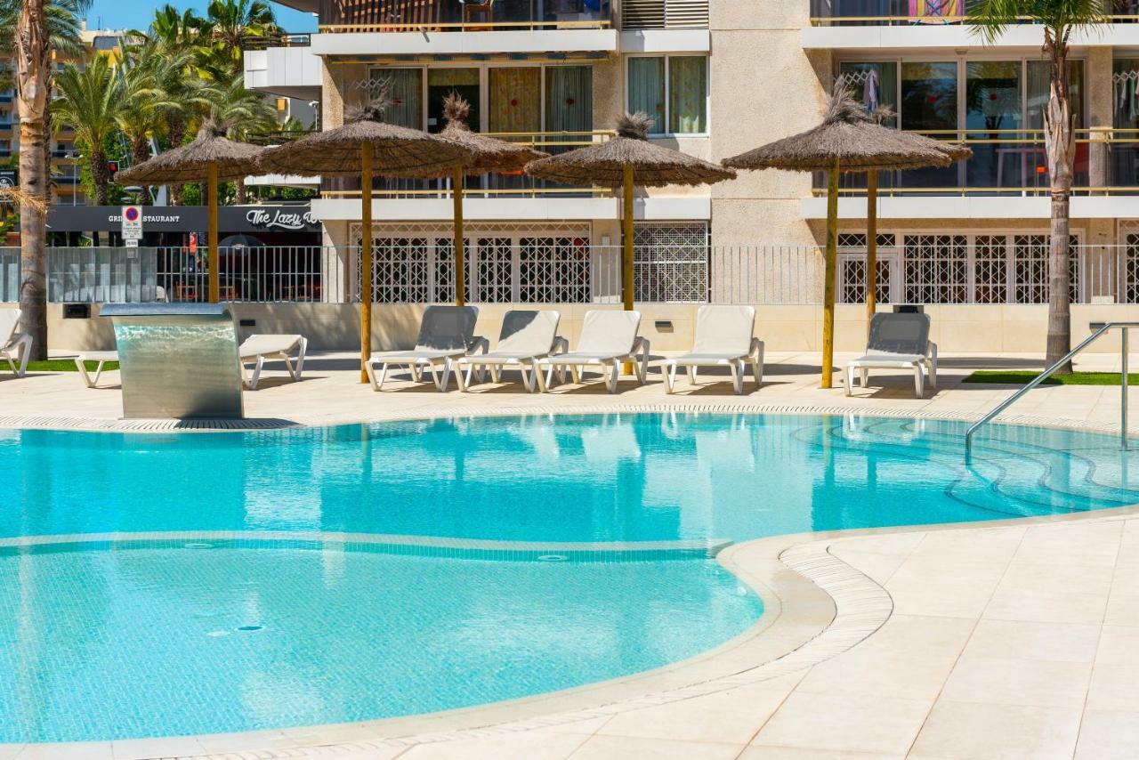 Rentalmar Navarra Family Suites Salou Exterior foto