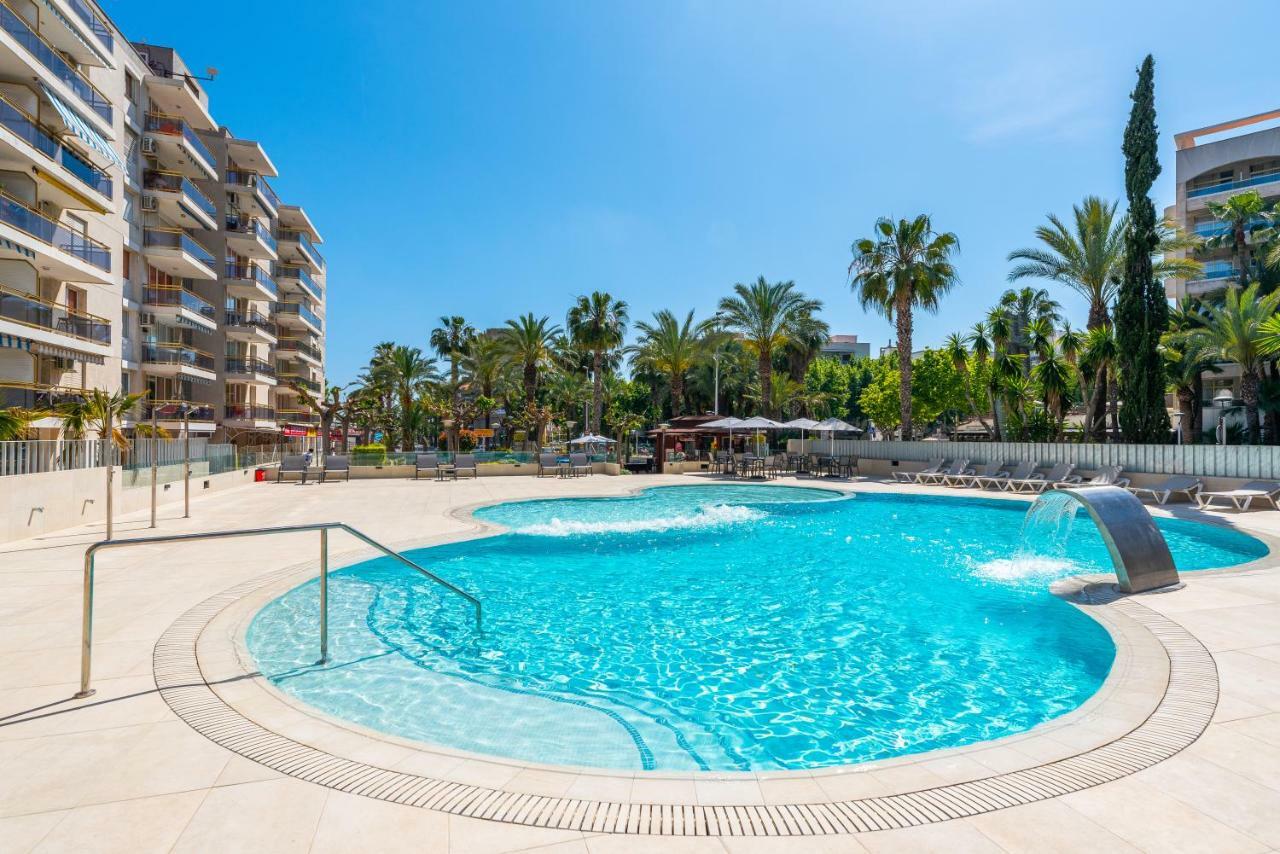 Rentalmar Navarra Family Suites Salou Exterior foto